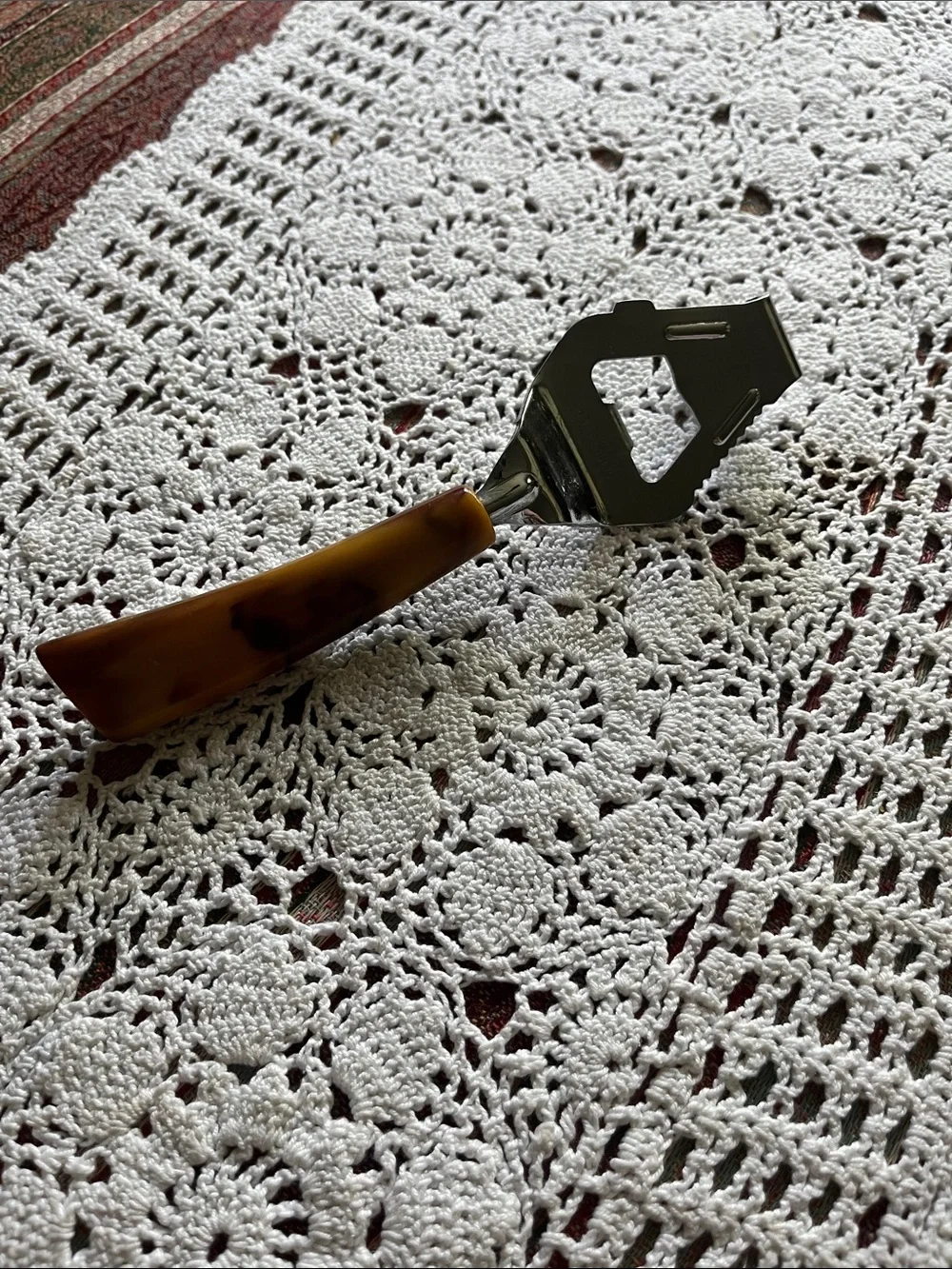 Bakelite mid century multipurpose can bottle opener flat head screw driver